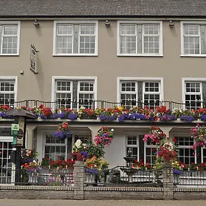 clooneen-house.westport-hotels.com/